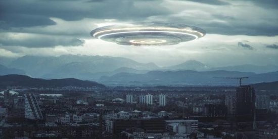 OD KOD JIM TA FOTOGRAFIJA NLP lebdi nad Ljubljano