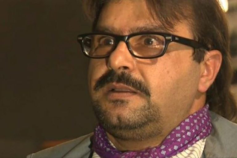 Ahmad, kje si? Dogovorjen si bil s policijo in še Hrvaška te pričakuje!