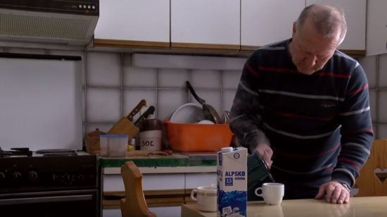 IZ TISKANE IZDAJE: Brezdomec Kuzmič komaj preživel najbolj mrzlo noč v letu