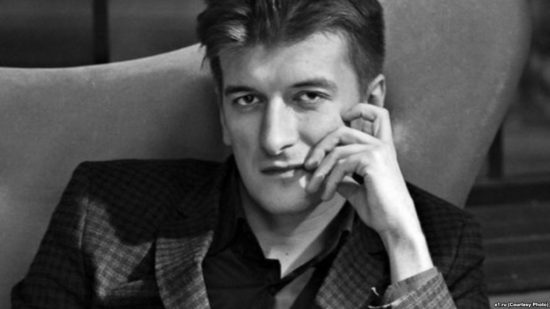 MLADI NOVINAR MAKSIM (32) UMRL PRI PADCU Z BALKONA Je dregnil v osje gnezdo?