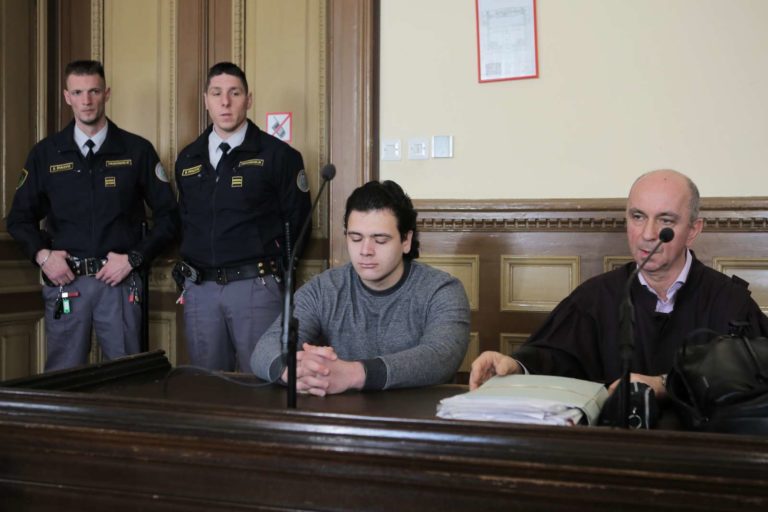 CAKIĆ SPREGOVORIL, TE BESEDE JE NAMENIL TIČEVI DRUŽINI Hvalil se je, da ga je Gašper grabil za mednožje