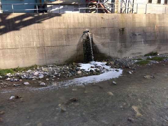 IZ TISKANE IZDAJE: Kaj v reko Mežo teče iz proizvodnje v podjetju TAB?