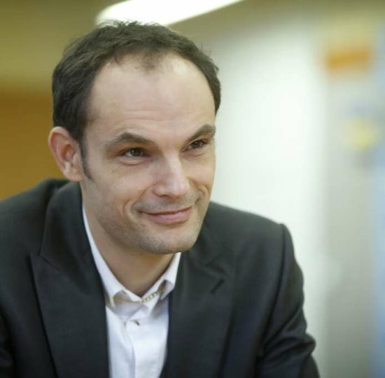 VIDEO: Logarjeva komisija predalaga: Banksterjev naj se lotita NPU in tožilstvo!