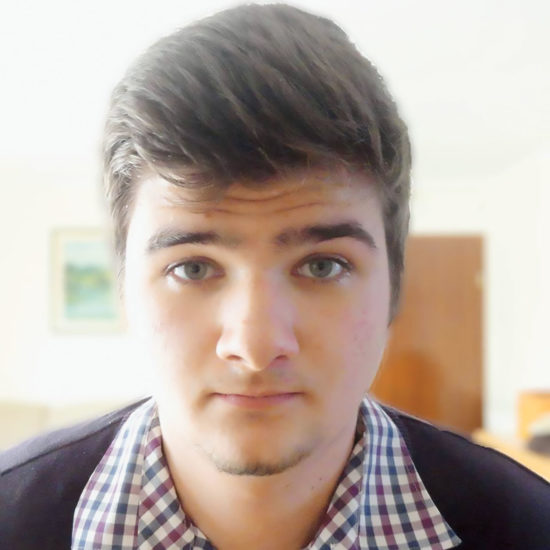 Z NOŽEM NAD TOŽILČEVEGA SINA! »Vseskozi je v moji glavi.«