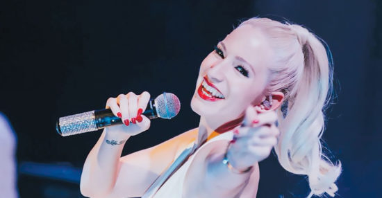 ALYA: “Zaposlila” kar svoje prijatelje