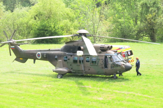 Alpinistu se je odlomil oprimek, padel v globino