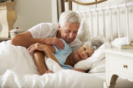 Starejši ljudje bolj uživajo v seksu