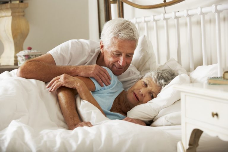 Starejši ljudje bolj uživajo v seksu