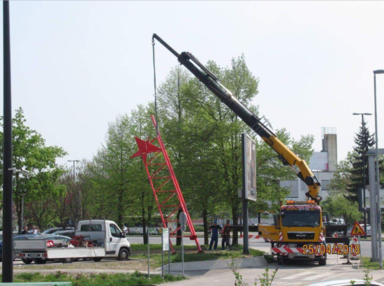 Bo Jankovićeva rdeča zvezda padla? Kot vse kaže, je črna gradnja – obravnava jo že pristojna inšpekcija!