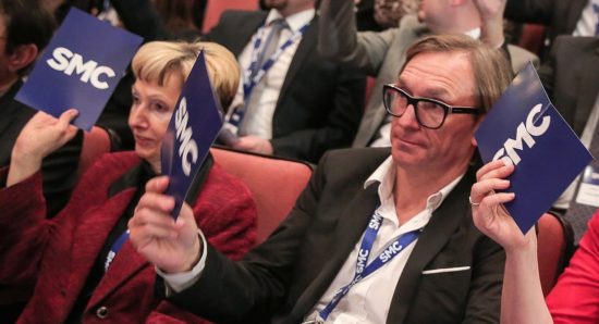 VLADAVINA MIRA CERARJA: Cerarjev frizer med letoma 2015 in 2017 pri državni banki prišel do 2,6 milijona