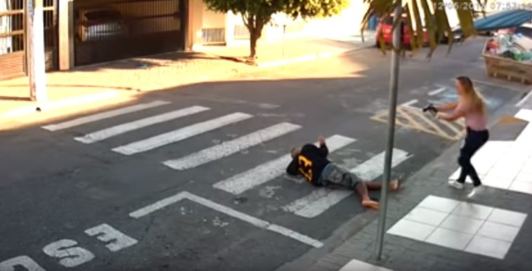 VIDEO: MAMA USTRELILA ROPARJA Ni pričakoval, da gre za pripadnico policije