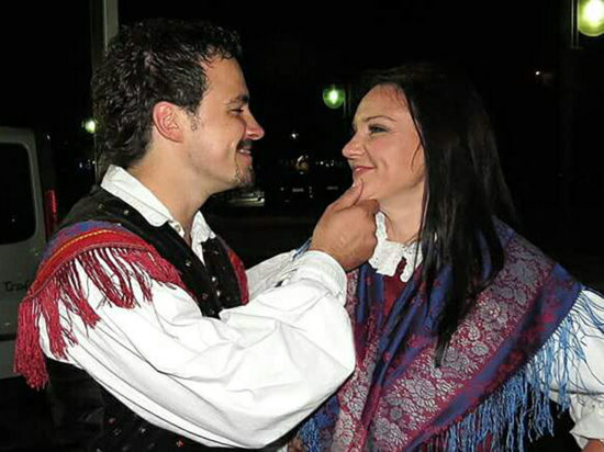 Mož pevske dive Alenke Gotar zapisal besede, ki vam bodo privabile solze na oči