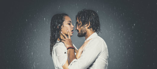 David se utaplja v alkoholu in je v resnih težavah. Mojca mu nastavi ogledalo … (samo za 18+)