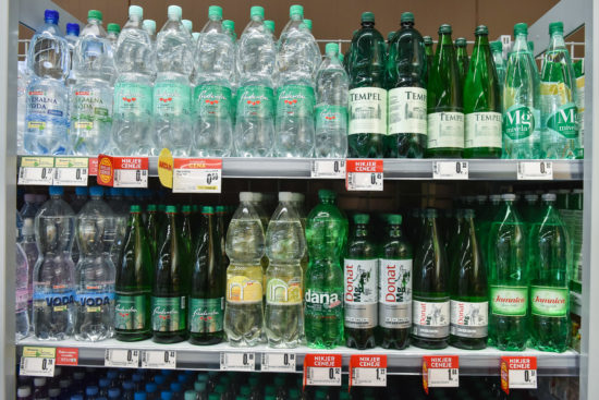 Se v Radenski nahaja tuja snov? Poglejte, katero serijo so vzeli iz prodaje!