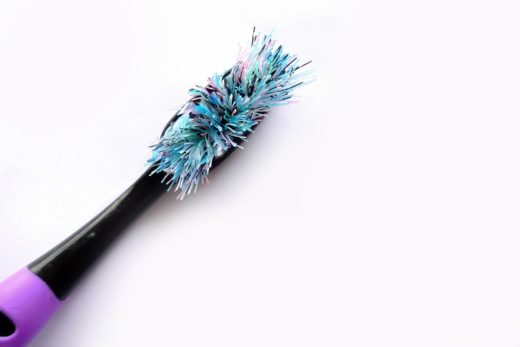 Presenečeni boste, za kaj vse lahko uporabite zobno ščetko