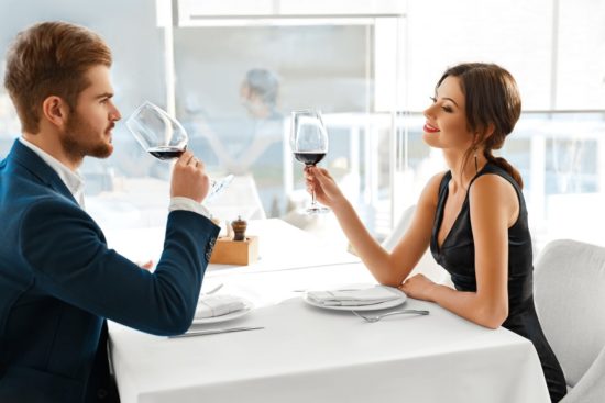 Kaj moški najprej opazijo na ženski?