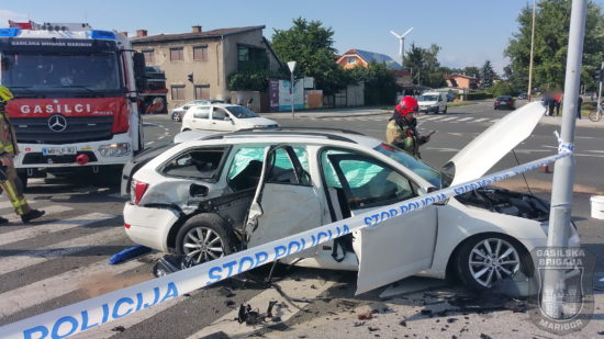 FOTO: UGASNILO DVOJE ŽIVLJENJ To so prizori hude prometne, v kateri je umrla 25-letnica