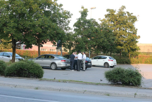 FOTO: Marjan Šarec s poštarjem Gregorja Golobiča