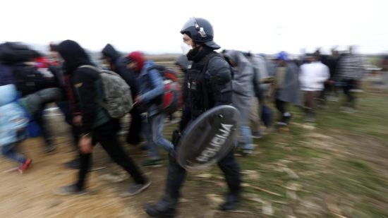 ZELO NAS SKRBI! Čaka nas nov val migrantov, na katerega nismo pripravljeni