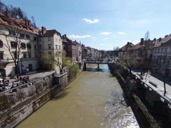 NA DAN DRŽAVNOSTI IZ LJUBLJANICE IZVLEKLI TRUPLO Znana je identiteta ženske