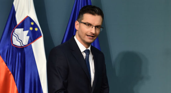 VIDEODOKAZ: ŠAREC UJET NA LAŽI PRED CELOTNO SLOVENIJO Kdo si želi lažnivega kljukca za premierja?