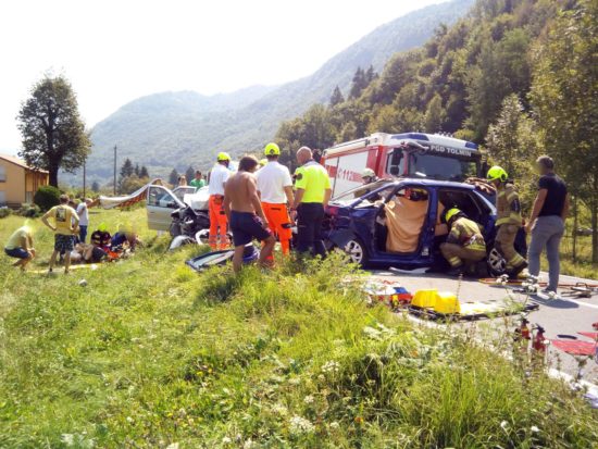 FOTO: TO SO POSLEDICE HUDE PROMETNE Povzročitelja čaka kazenska ovadba