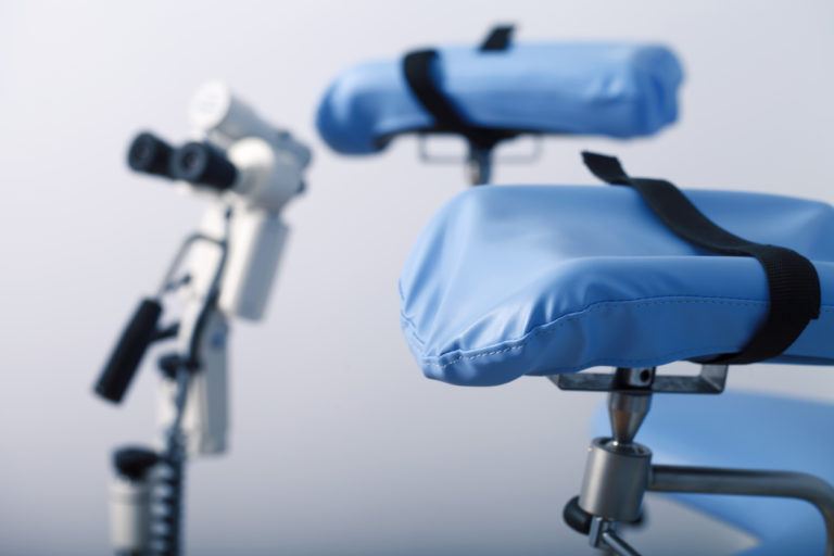 ENA NAJBOLJ PRILJUBLJENIH SLOVENSKIH PEVK IZGUBILA OTROKA Huda življenjska preizkušnja