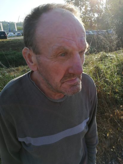 PREPOZNATE MOŠKEGA S KOLODVORSKE 33 Takoj pokličite policijo