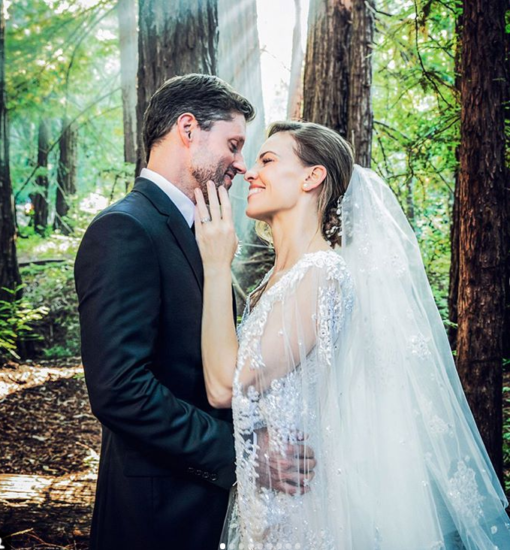 Hilary Swank: Po dolgem premoru končno spet na filmskem parketu! In to poročena.