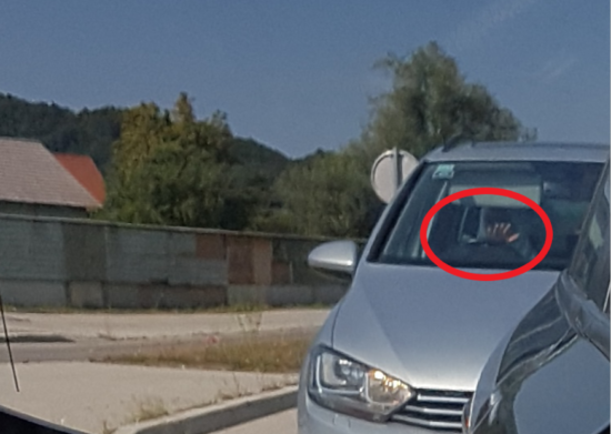 FOTO: Škandal! V Ljubljani za volanom – rjuharca!