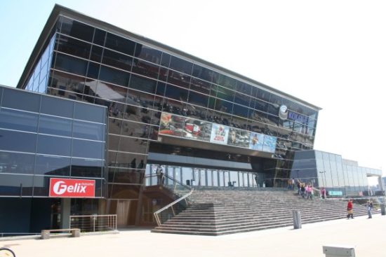 OGNJENI ZUBLJI V LJUBLJANSKEM BTC-ju Zagorelo je ob 3.33