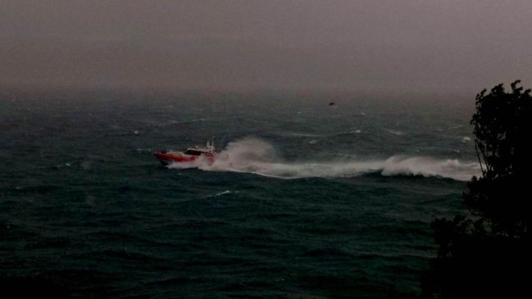 Groza, kaj se je dogajalo v Portorožu: pretepla sta ga in pobegnila z gliserjem