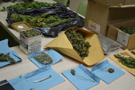 KAKO DELA SFRJ NARKO-MAFIJA V AVSTRIJI? Bosanec je šef, Hrvat goji drogo, Srb pakira