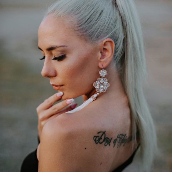 VIDEO: Pastorka legendarnega Daniela Popovića, ki je osvajal z Džuli, v glasbene vode in odločena: “Ne bom odnehala, dokler ne bom stala na velikih odrih”