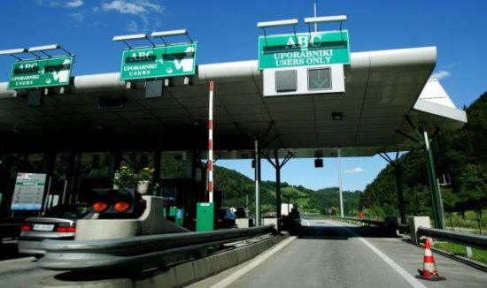 VIDEO: SPOROČILO ZA DARS, KI SE ŠIRI KOT POŽAR »Imam vas poln ku***!