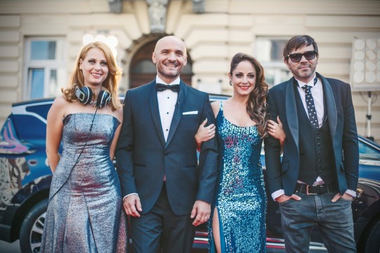 NEKDANJI TEKMOVALEC TALENTOV IMA VSEGA DOVOLJ »Tale ekipa swingerjev se bo morala čimprej zamenjat, ker mi gredo na bruhanje!«