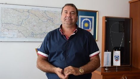 JE TO ZAČETEK KONCA VLADE? Bandelli odstopil, Bratuškovi se zdi nesprejemljivo