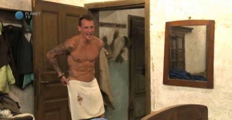 DRAMA NA KMETIJI Je Denis Niku odpenjal hlače?