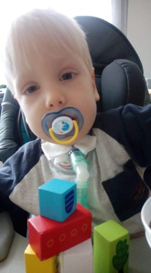 ZGODBA O 3-LETNEM MATJAŽU VAS BO GANILA DO SOLZ Straši sedaj potrebujejo pomoč