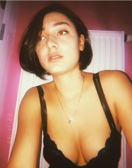 HČI TANJE RIBIČ Z NAMENOM POKAZALA JOŠKE Ima sedaj vašo pozornost?