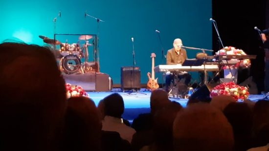 VIDEO: POSNETEK Z ZADNJEGA KONCERTA OLIVERJA DRAGOJEVIĆA Prizori vas bodo ganili