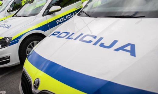 Policisti kršiteljem zasegli štiri vozila
