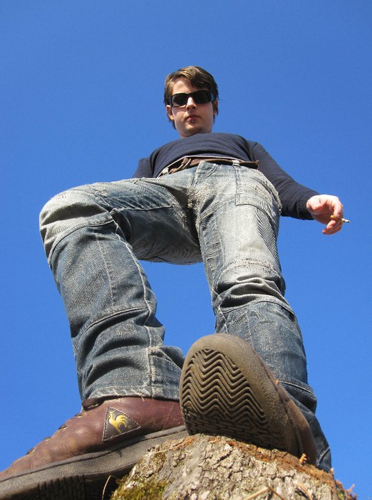 Razkrita identiteta 33-letnika, ki je pokosil dva pešca in pobegnil