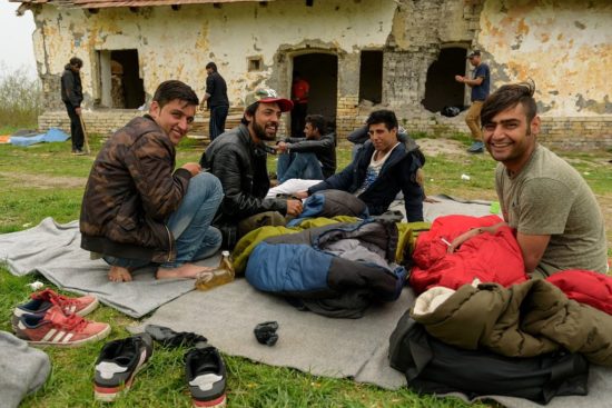 V zadnjih dnevih so policisti obravnavali 62 ilegalcev, največ jih prihaja iz Severne Afrike