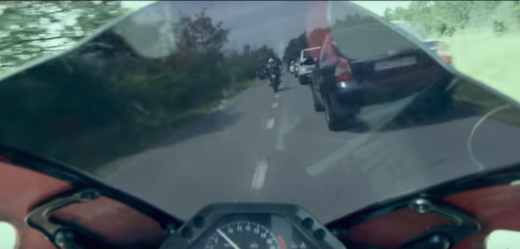 VIDEO: Ste videli ta posnetek motorističnega prehitevanja, posnet v Sloveniji?