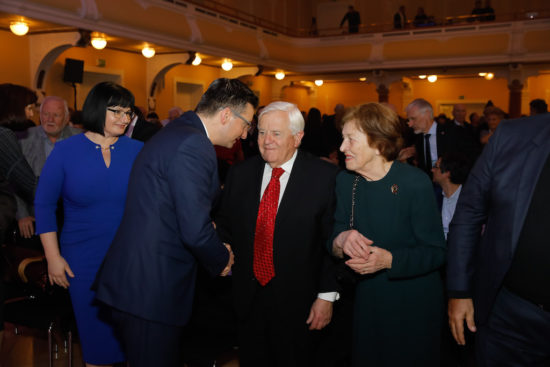 Boter odstopa? Kučan je Šarca obiskal decembra, odšel je pozno