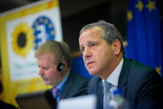 Napad evropskega poslanca na upokojence