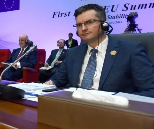 Kako je Marjan Šarec davkoplačevalski denar nakazoval v društvo, katerega član je