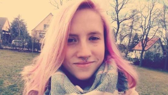 Maria (18) je bila noseča, ko je umrla! Morilca izdalo smehljanje na njenem pogrebu