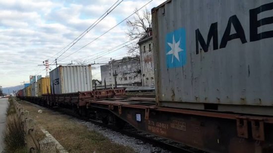 Dva ilegalca na podvozju vlaka